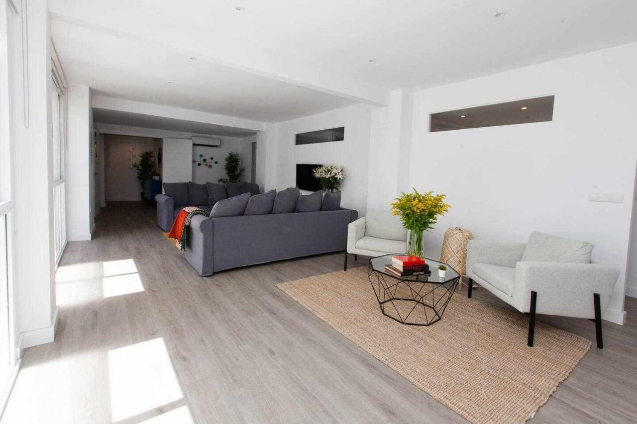 Isg Apartments Downtown Family Haven Free Parking Spot Sevilla Exterior foto